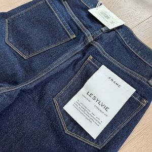 COPY - FRAME, LE SYLVIE SLENDER STRAIGHT, Ultra-high-rise Jean, Brand New, Size…